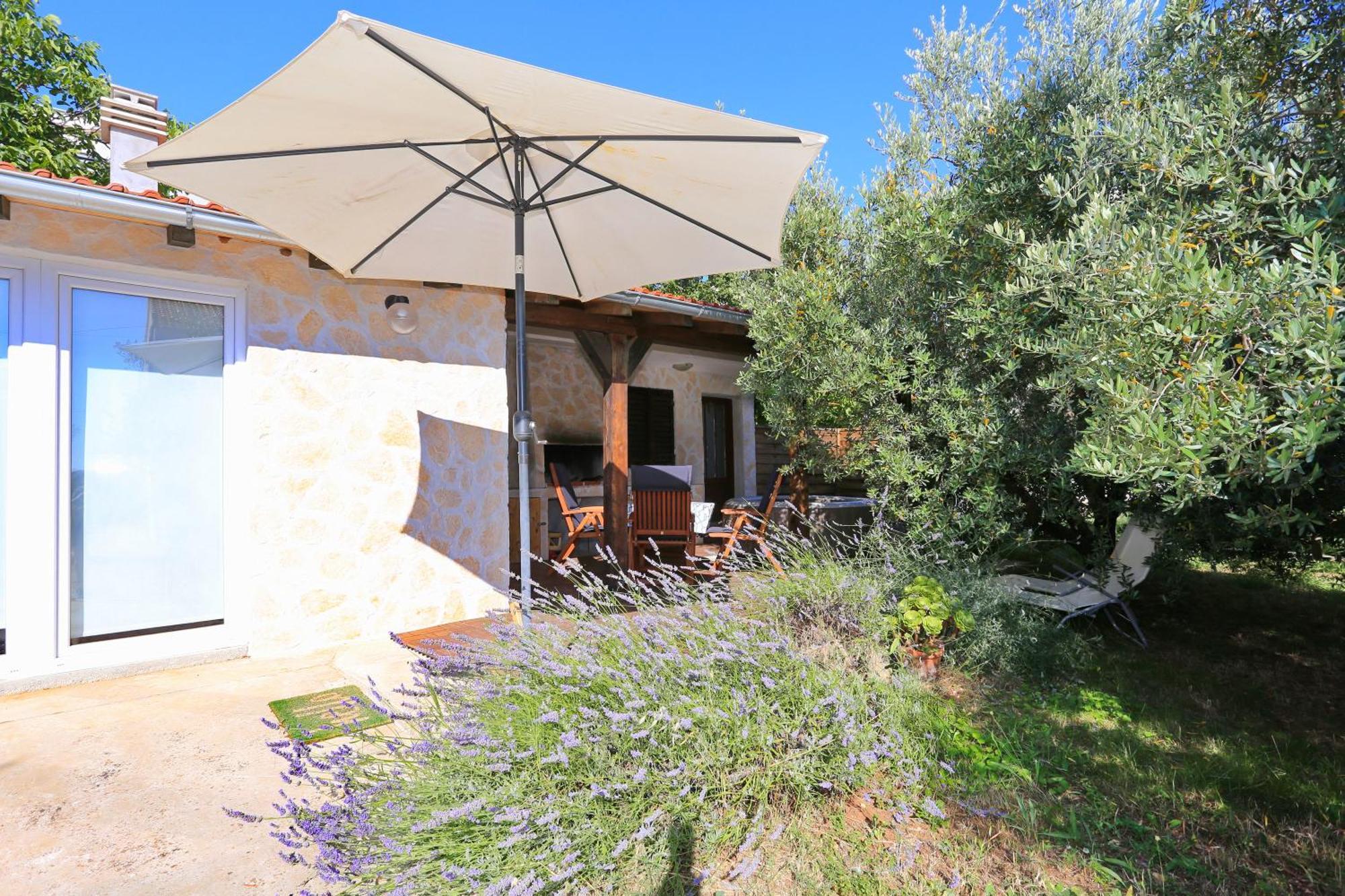 Hacienda Mia With Yacuzzi,Bbq , Free Parking زادار المظهر الخارجي الصورة